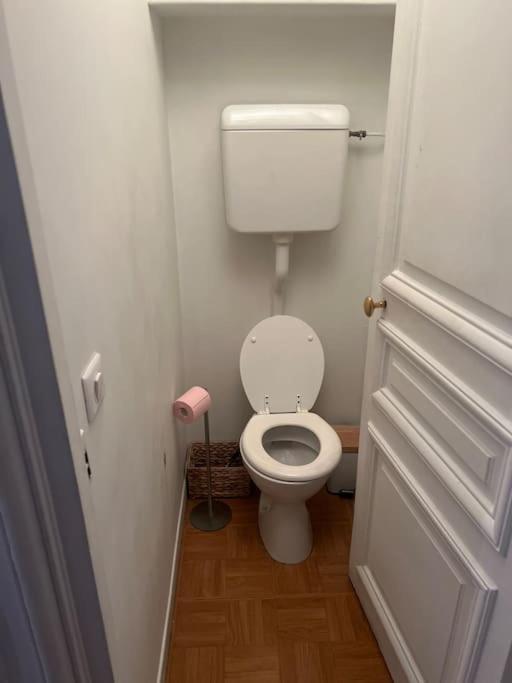 Guest Room Nearby Champs Elysees Paris Exterior foto